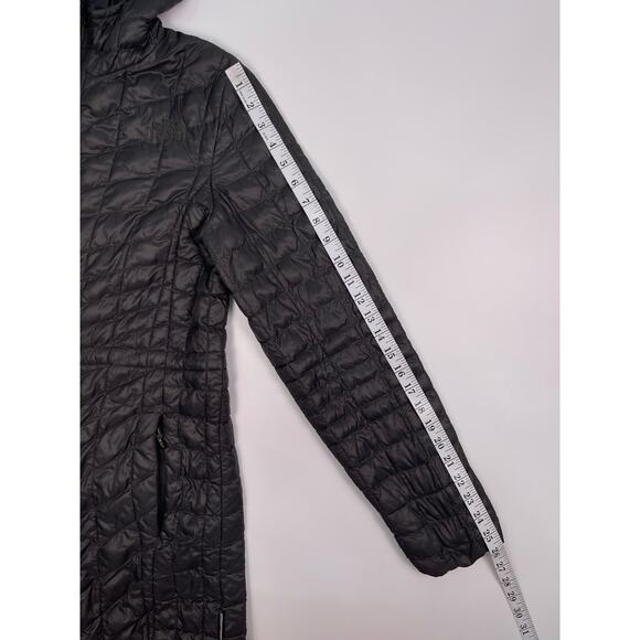 The North Face Women’s Long Quilted ThermoBall Hooded Puffer Coat Size M - Picture 13 of 13